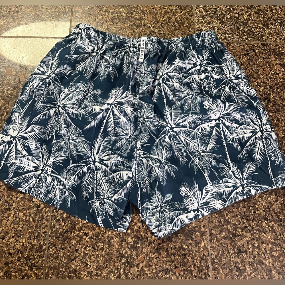 Men’s NGEAR swim shorts. Tropical blue and white palm trees. Size 32/34 - Picture 2 of 3